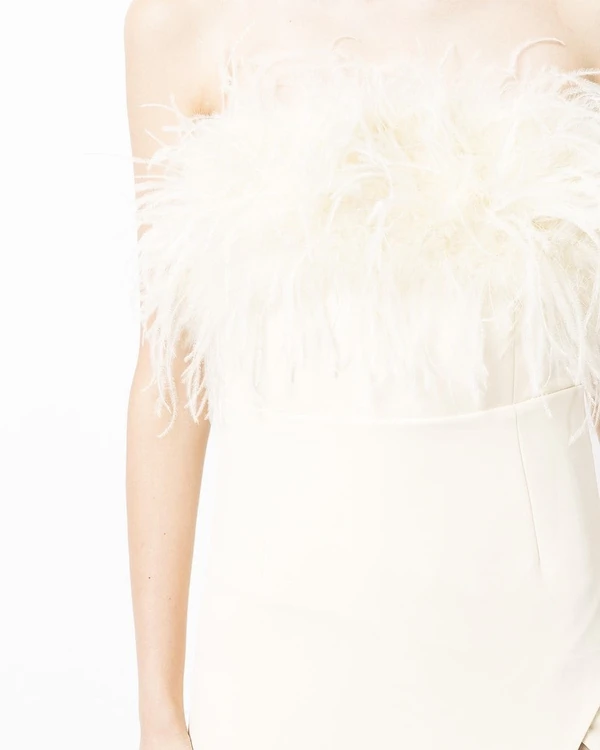 Wedding Trends 2022: Feathers