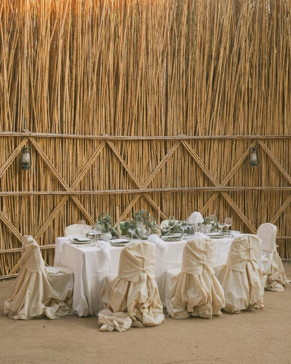 <a href="https://www.instagram.com/eventdesignbymariannaidirin/p/DUD6CijDnSz/?hl=en&img_index=7">Marianna Idirin</a>, Photography: <a href="https://www.instagram.com/ladichosa/?hl=en">La Dichosa</a>
