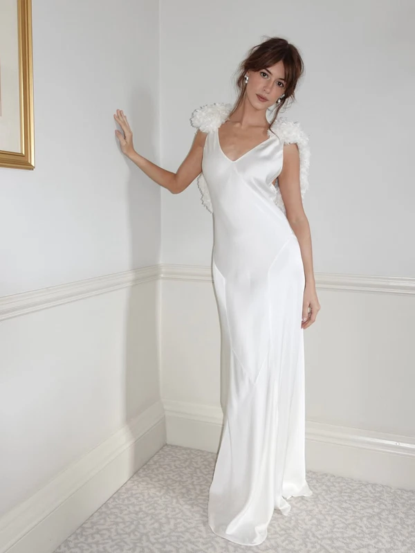 <a href="https://www.instagram.com/stellamccartney/">Stella McCartney</a>, Content: <a href="https://www.instagram.com/p/DdbgrmJGzcV/?img_index=2">Dani Michelle</a>