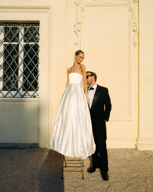 From Roman Garden Romance to a Red-Lit Nightclub at This Villa Aurelia Wedding