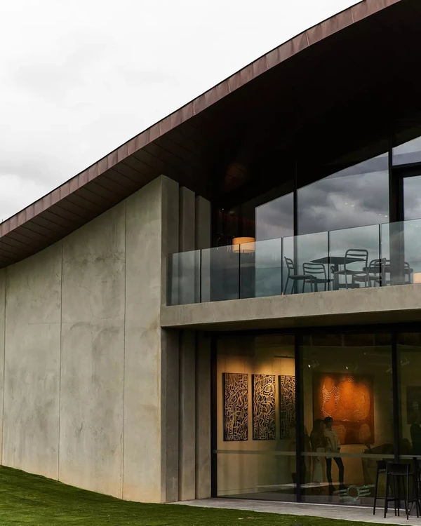 <a href="https://www.instagram.com/p/CuRZC-XvjdQ/">Hubert Estate﻿</a>