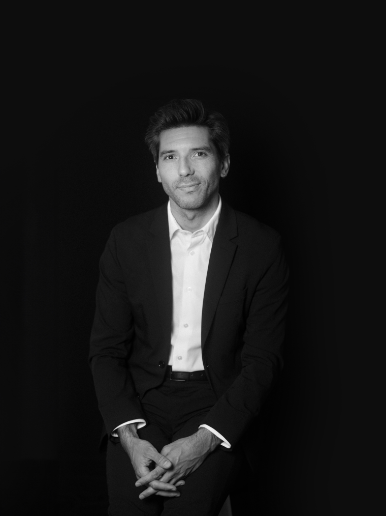 Photographers Óscar Guillén