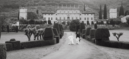 Photographers Nadine Pramhas