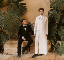 Photographers Dos Mas En La Mesa