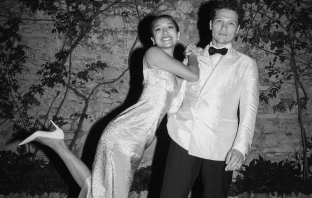 Photographers Dos Mas En La Mesa