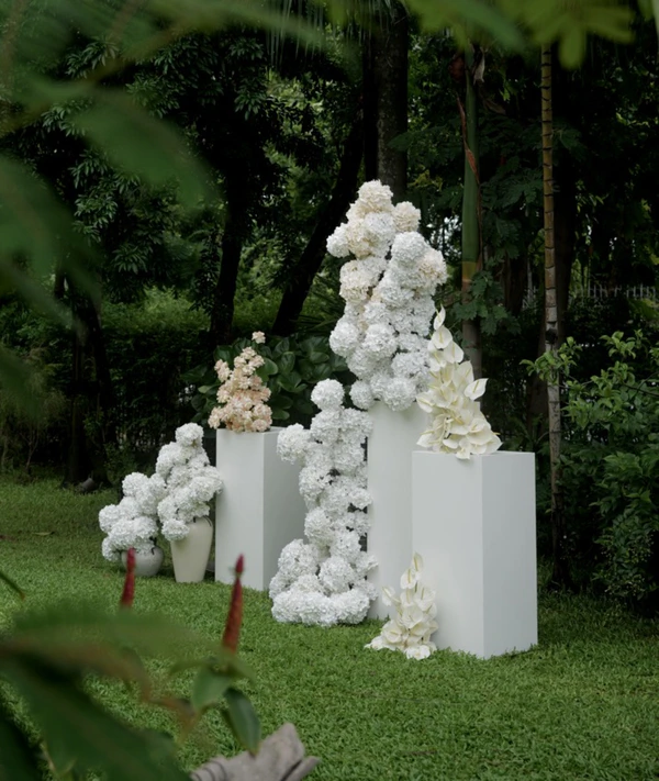 ISSARIYA, wedding florists in Thailand, Asia