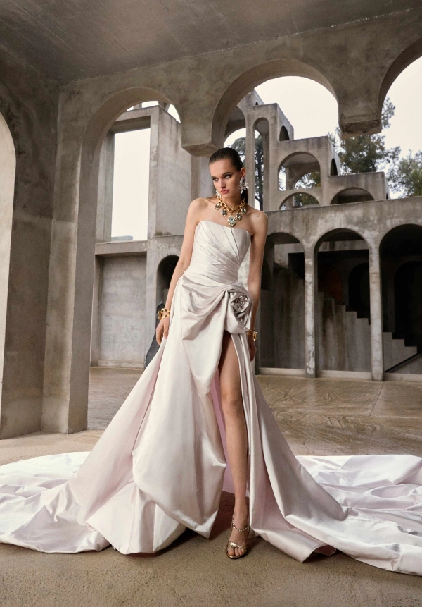 Galia Lahav, wedding bridal in California, USA — portfolio photo 2