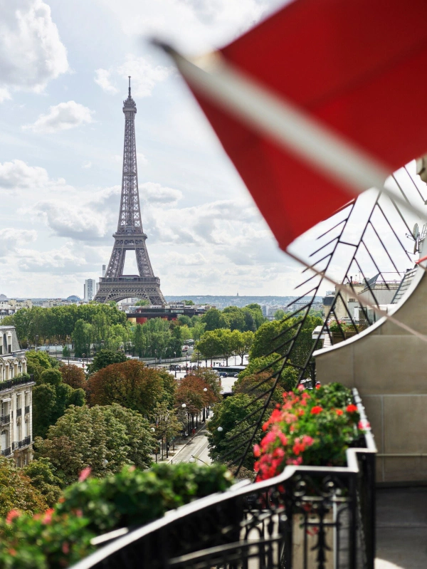 Hotel Plaza Athenee, wedding venues in France, Europe — photo 2