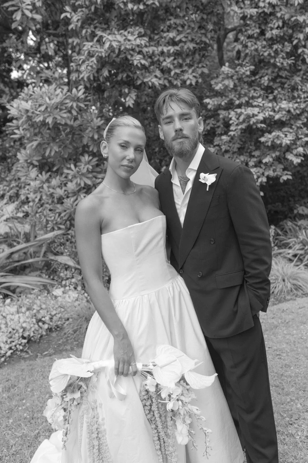 Evia Zachariah, wedding photographers in Melbourne, Australia — portfolio photo 2