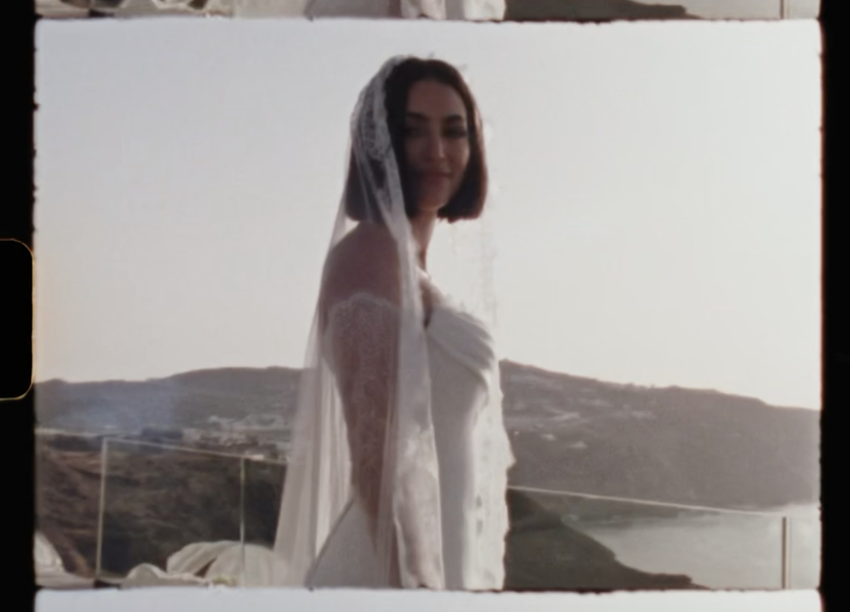 Photographers White on Black Studio